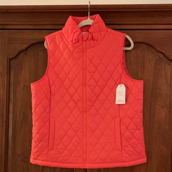 Time and Tru Jackets & Blazers - Time and Tru Women’s Orange Diamond Pattern Quilted Vest Size L (12-14) NWT